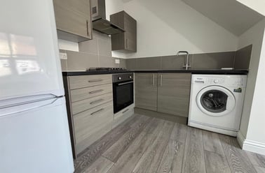 Frogmore Road, Fratton, Portsmouth - Image 2